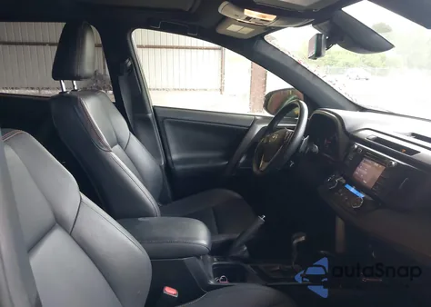 2018 Toyota Rav4 Se из США, поврежденный, VIN JTMJFREV4JJ234004